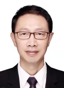 胡华校长照片 胡华校长照片