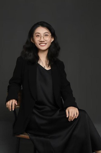 李